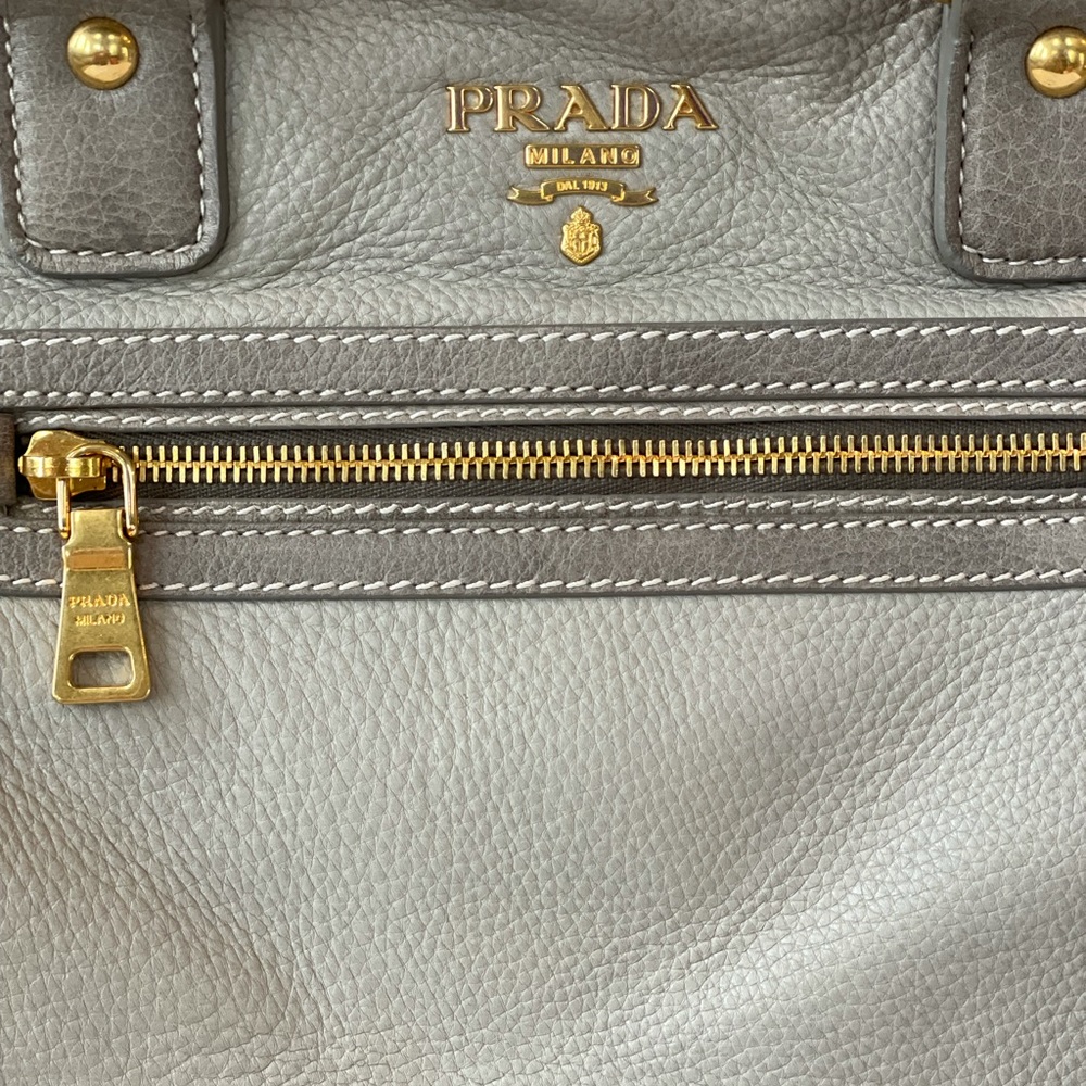 AUTHENTIC Prada Handbag - Picture 4 of 14